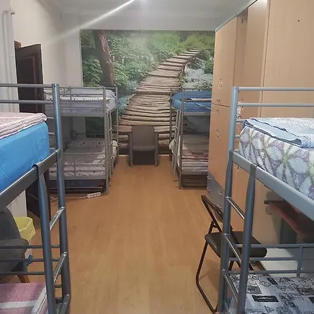 Uzturre Πανσιόν